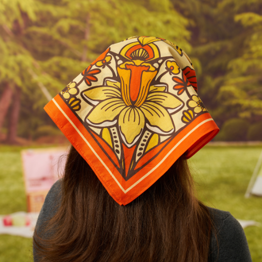 Freeleaf Spring Flower Thistles Bandana