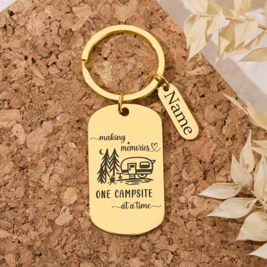freeleaf-personalized-vertical-keychain